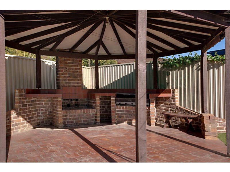 27 Hartog Drive, Werrington County NSW 2747