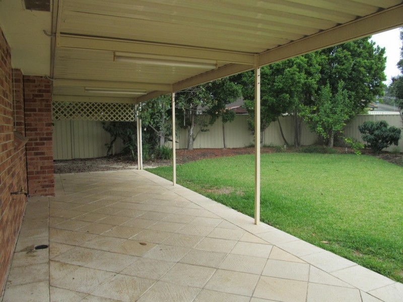 15 Chopin Crescent, Claremont Meadows NSW 2747