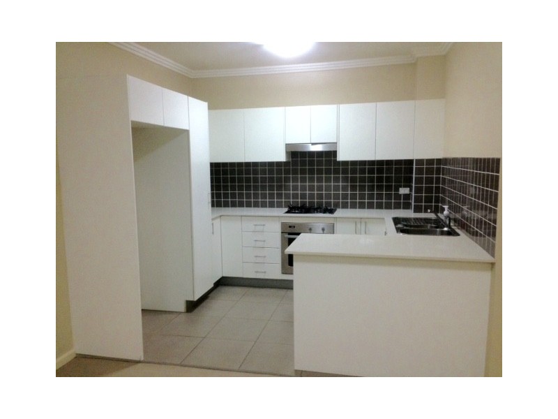 2/17 Haynes Street, Penrith NSW 2750