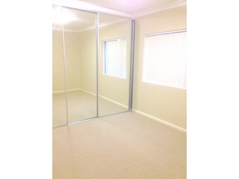 2/17 Haynes Street, Penrith NSW 2750