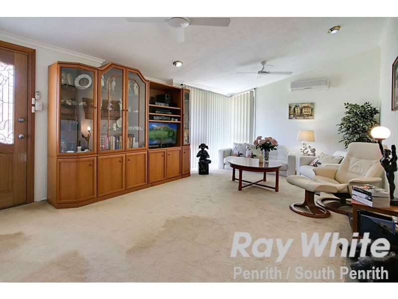 18 Loxwood Avenue, Cambridge Park NSW 2747