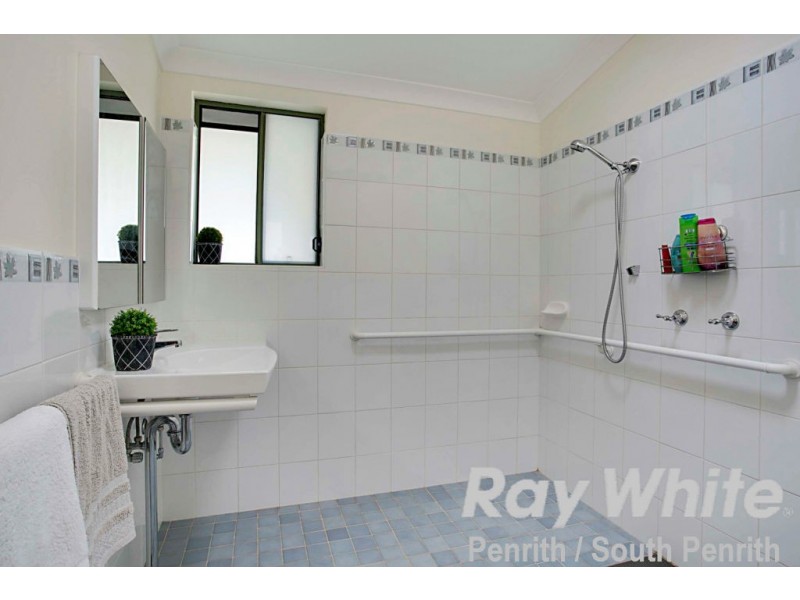 18 Loxwood Avenue, Cambridge Park NSW 2747