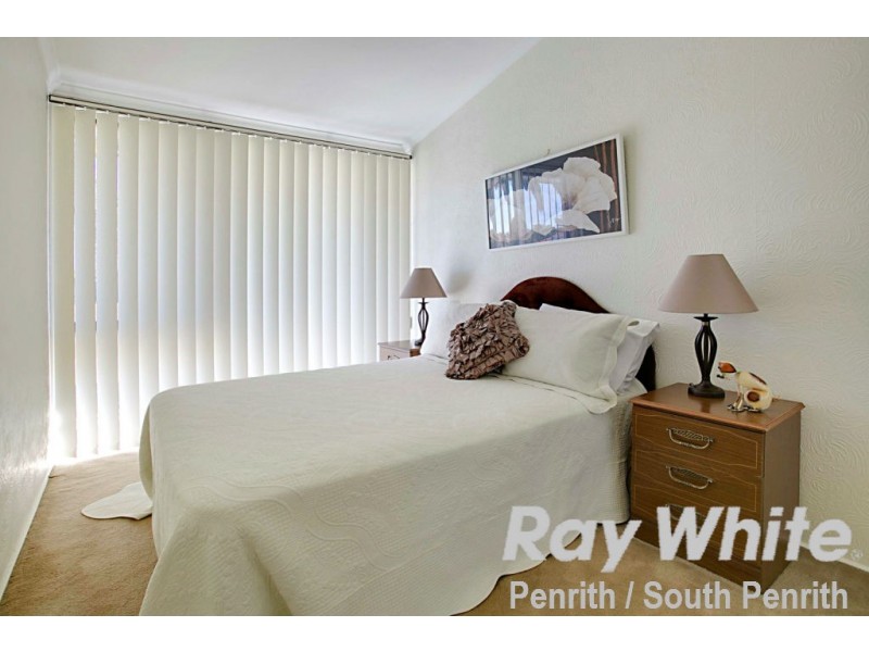 18 Loxwood Avenue, Cambridge Park NSW 2747