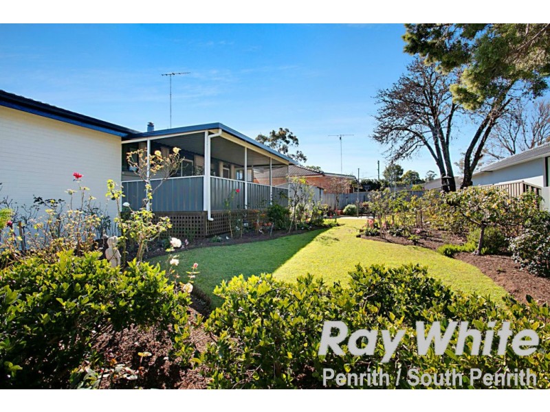 18 Loxwood Avenue, Cambridge Park NSW 2747