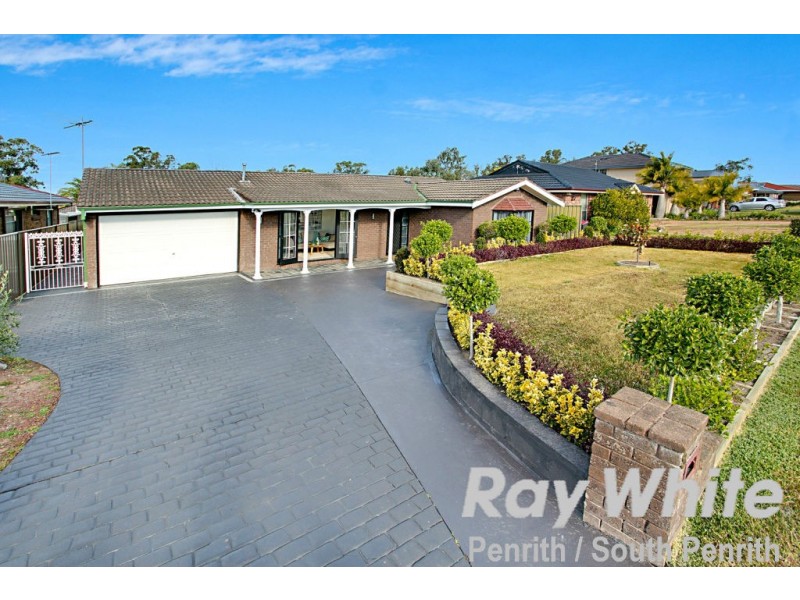 8 Madigan Drive, Werrington County NSW 2747