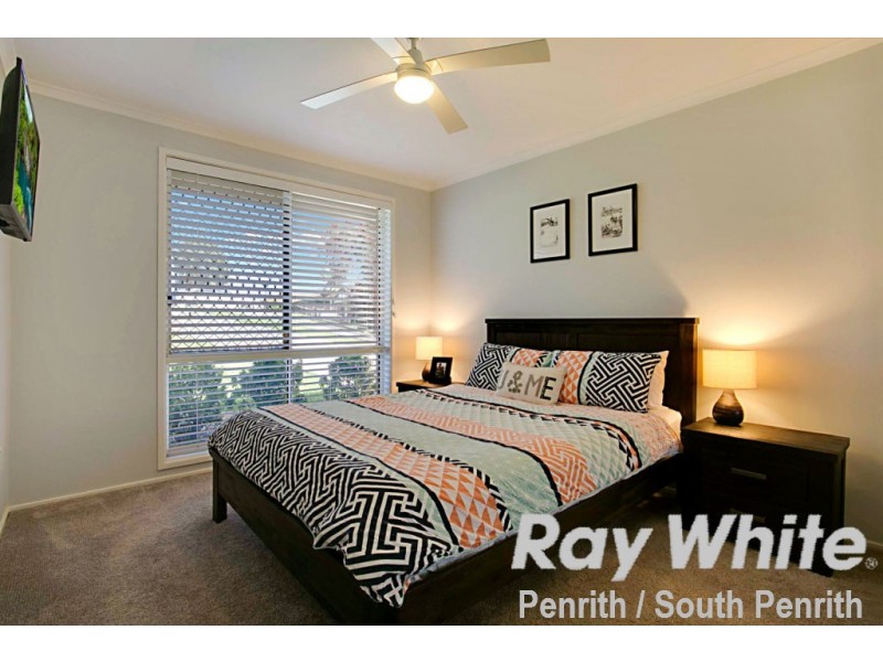 11 Wren Place, Claremont Meadows NSW 2747