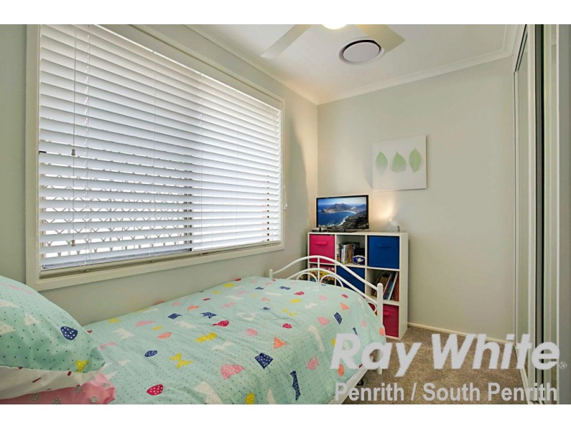 11 Wren Place, Claremont Meadows NSW 2747