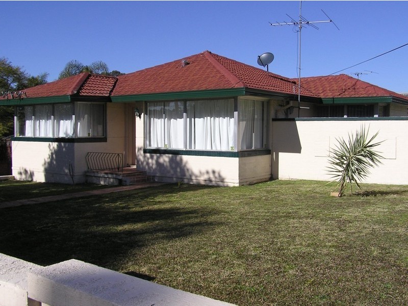 56 Rugby Street, Cambridge Park NSW 2747