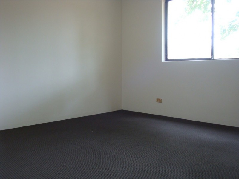 2/56 Park Avenue, Kingswood NSW 2747