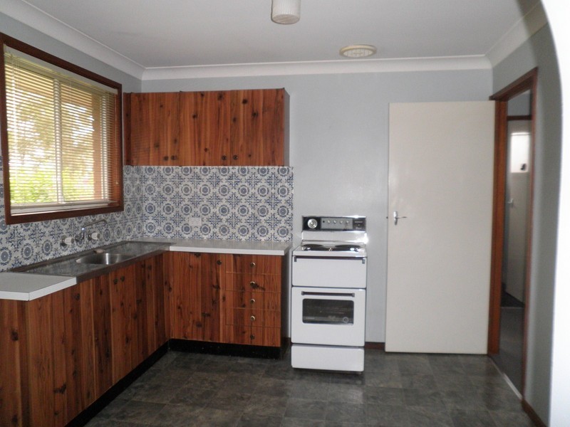 9 Kinmont Road, South Penrith NSW 2750