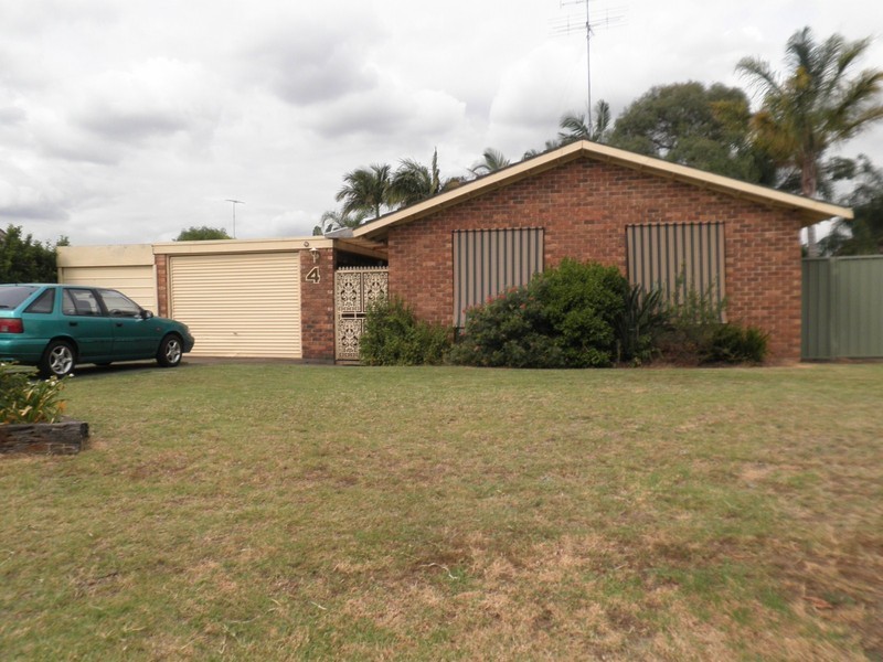 4 Charkers Street, South Penrith NSW 2750