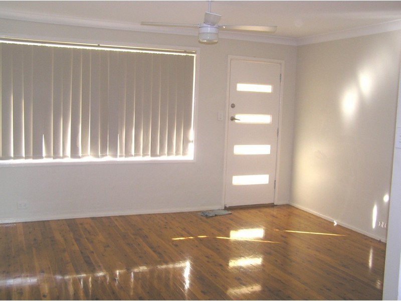 33 Carinda Dr, South Penrith NSW 2750