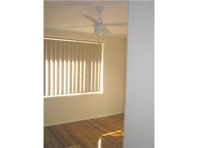 33 Carinda Dr, South Penrith NSW 2750