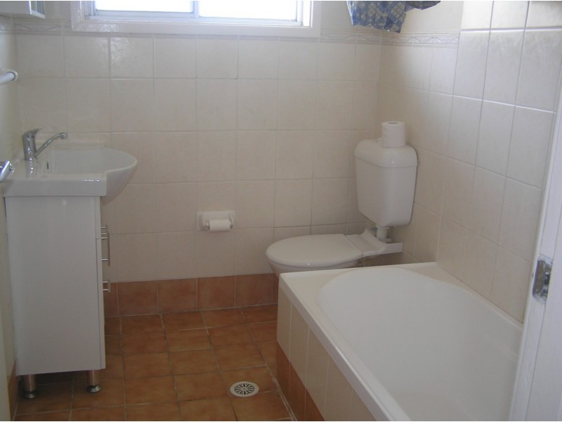 33 Carinda Dr, South Penrith NSW 2750