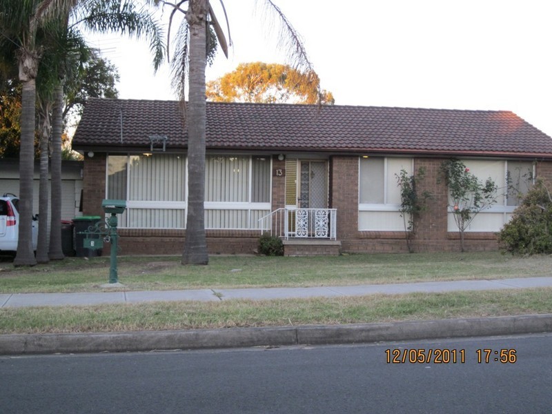 13 Oag Crescent, Kingswood NSW 2747