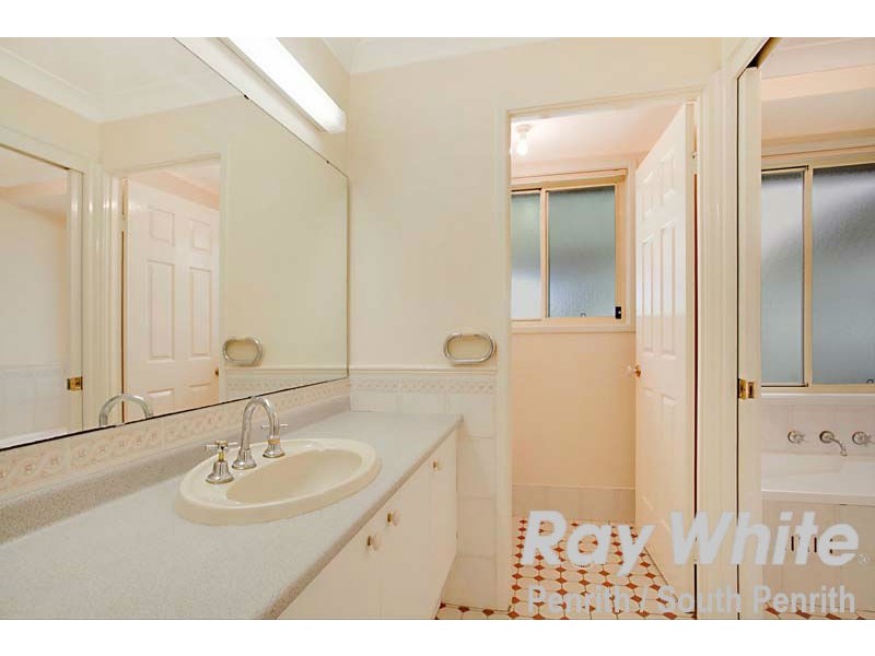 5 McAuliffe Place, Silverdale NSW 2752