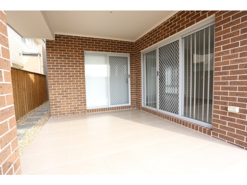 28 Empire Cct, Penrith NSW 2750