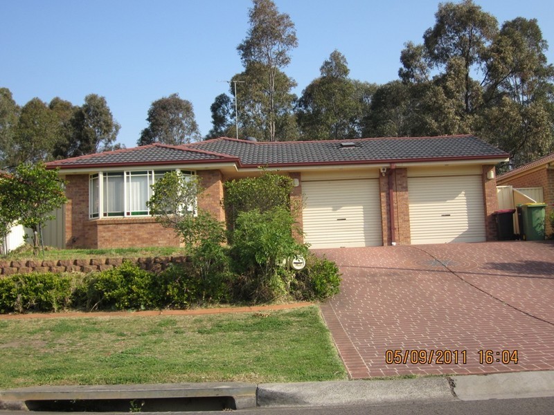 32 Bulu Drive, Glenmore Park NSW 2745