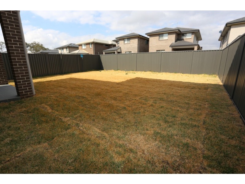 28 Abacus Parade, Werrington NSW 2747