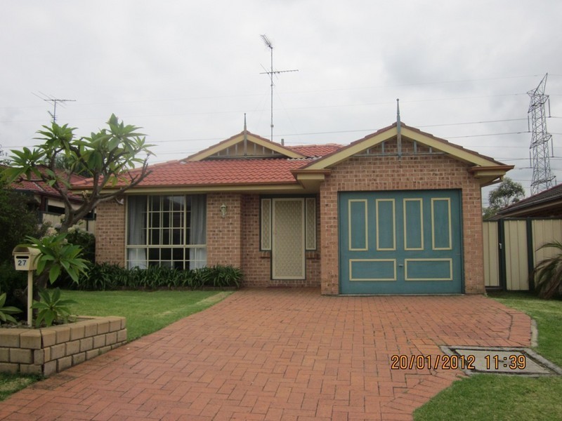 27 Pardalote Place, Glenmore Park NSW 2745