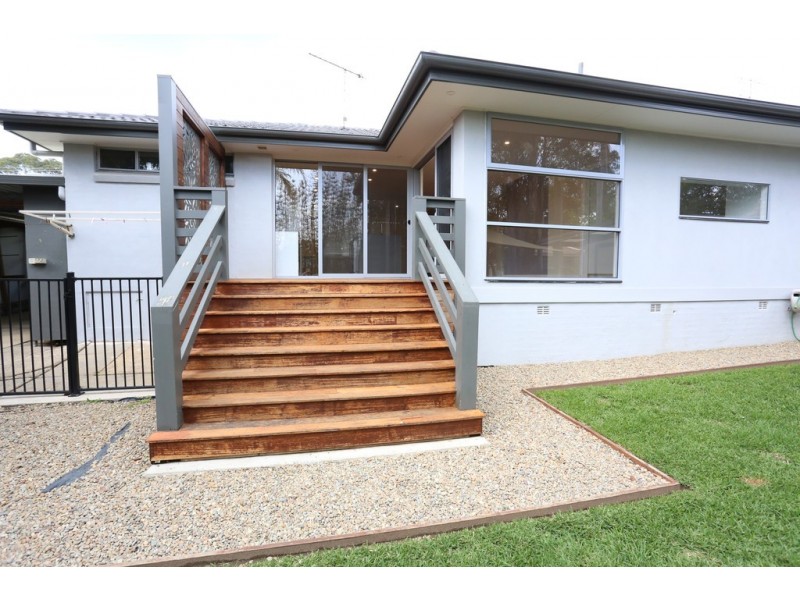 25 Carinda Drive, South Penrith NSW 2750