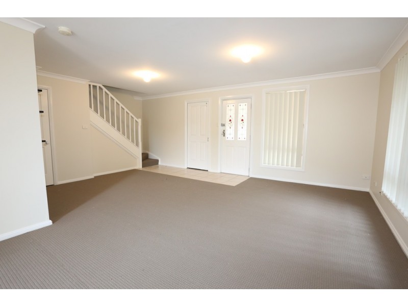 2/40 Bringelly Road, Kingswood NSW 2747