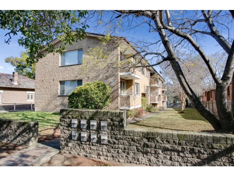 2/27 Lemongrove Road, Penrith NSW 2750