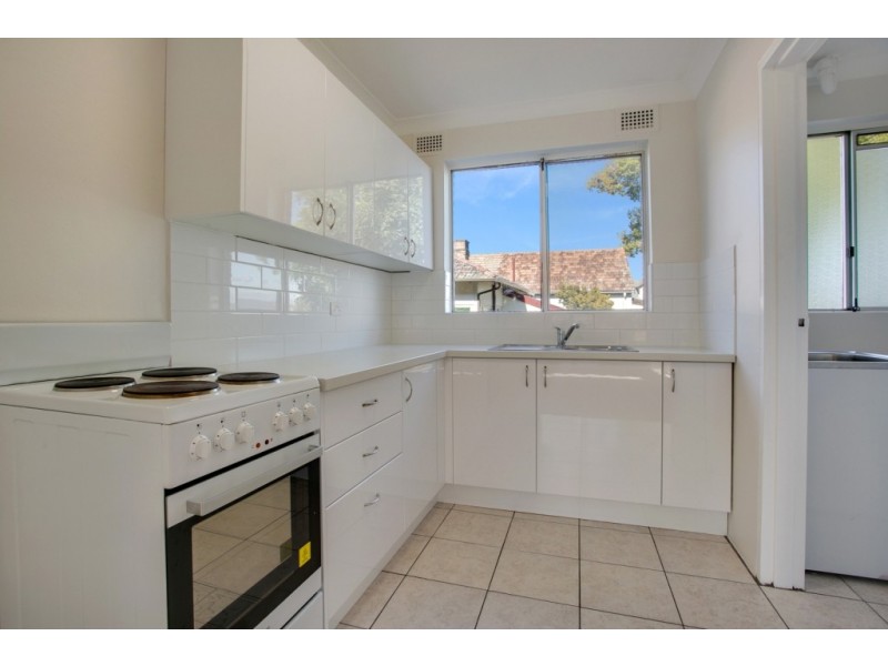 2/27 Lemongrove Road, Penrith NSW 2750