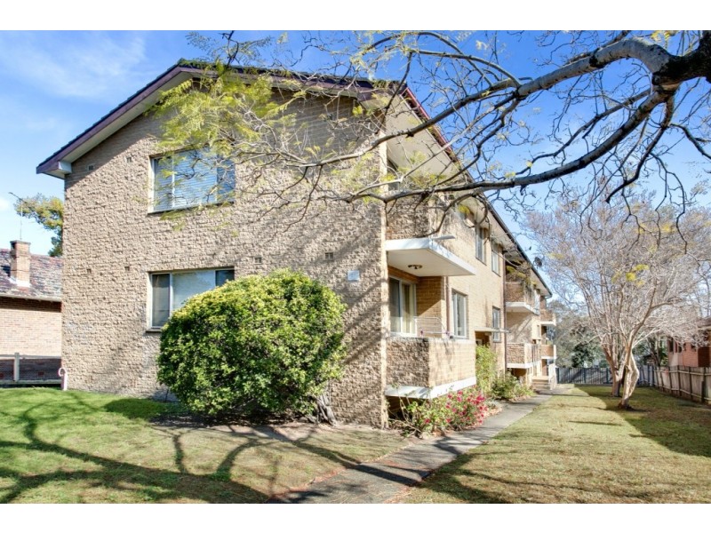 2/27 Lemongrove Road, Penrith NSW 2750