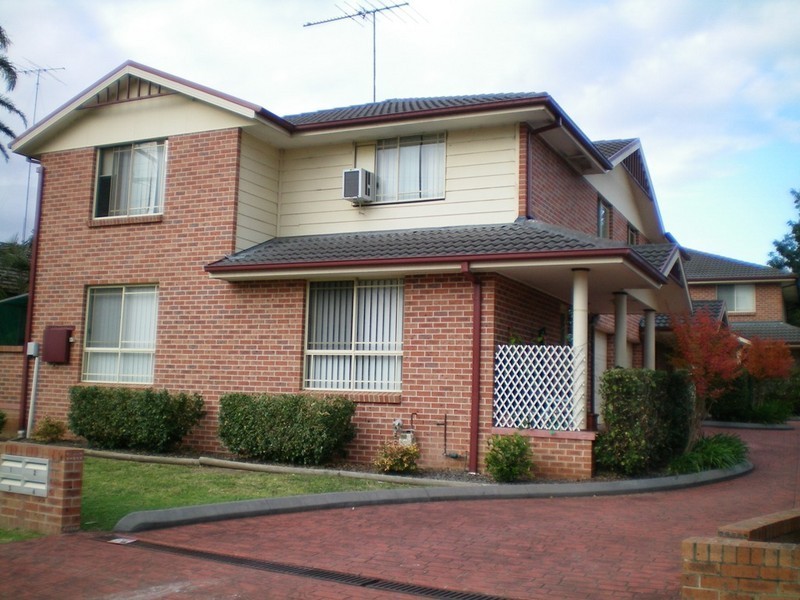 1/98 Cox Ave, Penrith NSW 2750