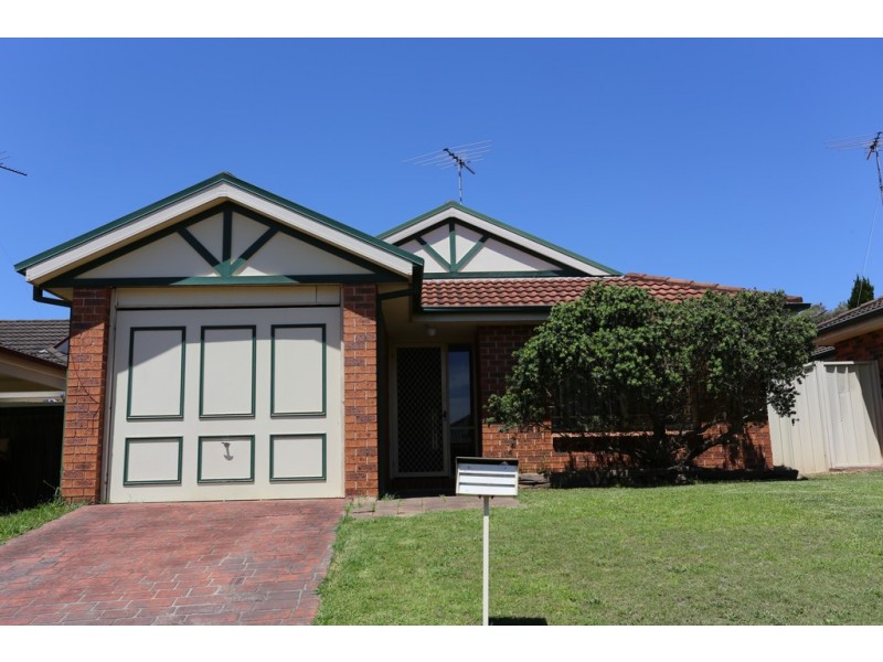 9 Muscat Gr, Glenwood NSW 2768