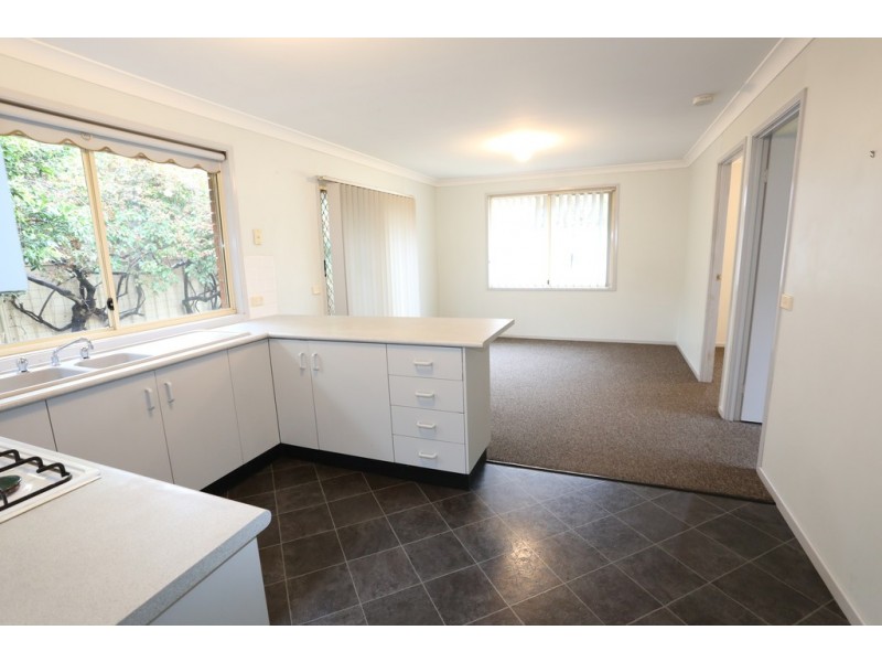 9 Muscat Gr, Glenwood NSW 2768