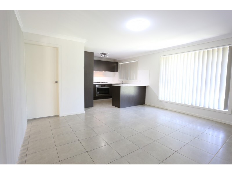 11 Silverwood Way, Claremont Meadows NSW 2747