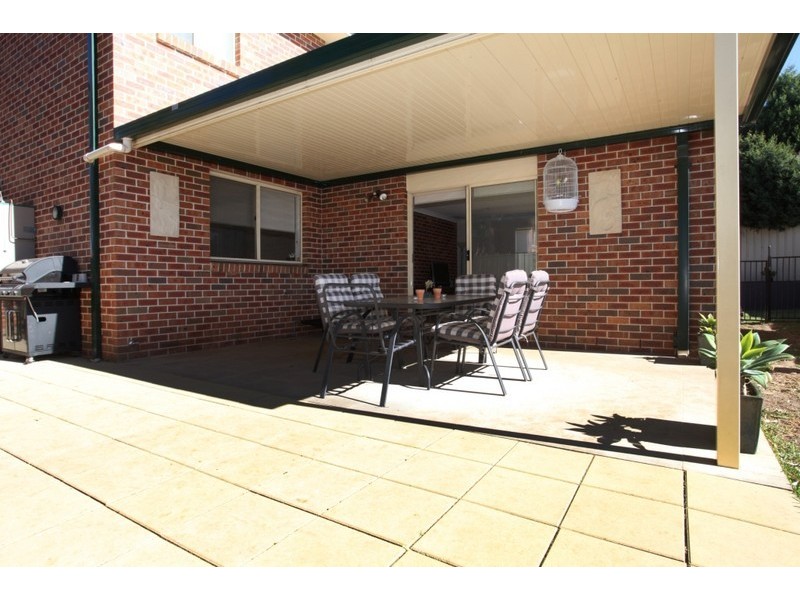 6 Buyu Road, Glenmore Park NSW 2745