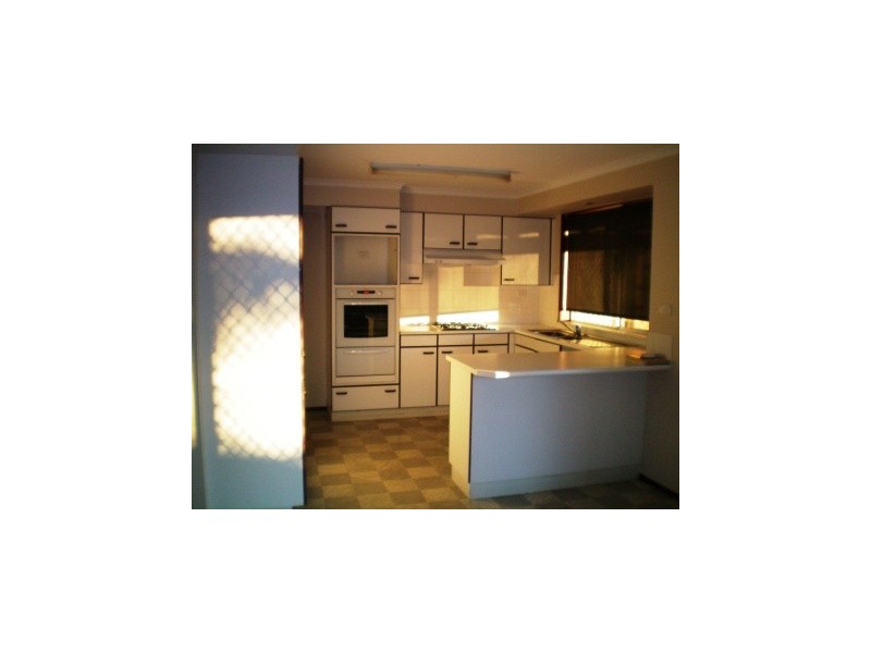 4 Ottowa Close, Cranebrook NSW 2749