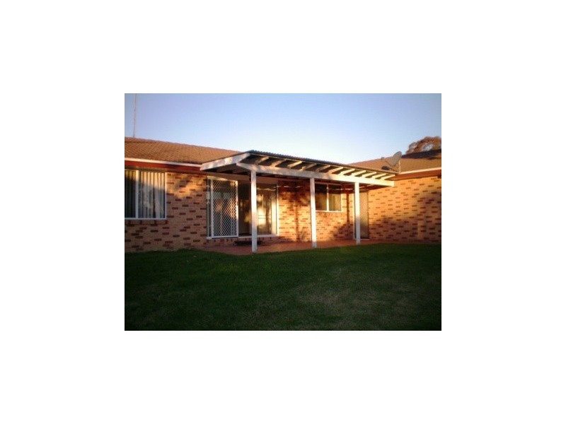 4 Ottowa Close, Cranebrook NSW 2749