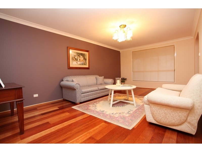 6 Buyu Road, Glenmore Park NSW 2745