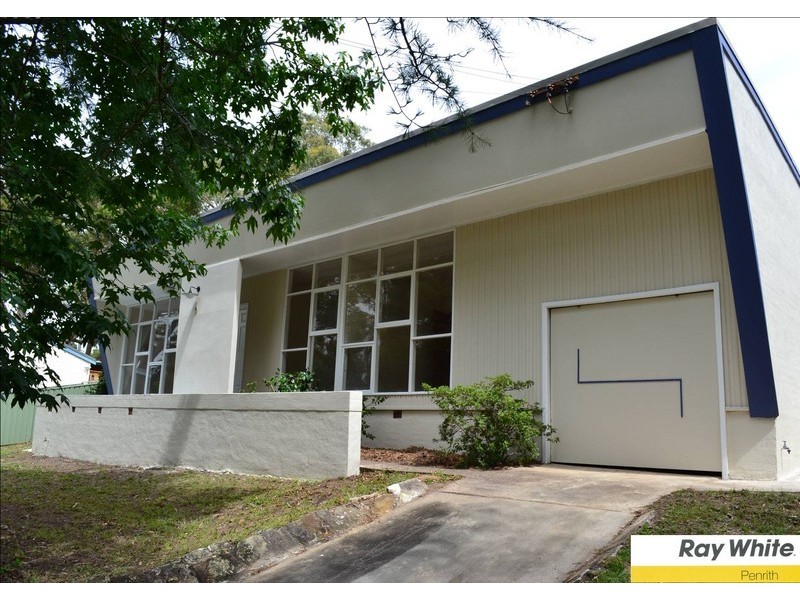 9 Railway Parade, Warrimoo NSW 2774