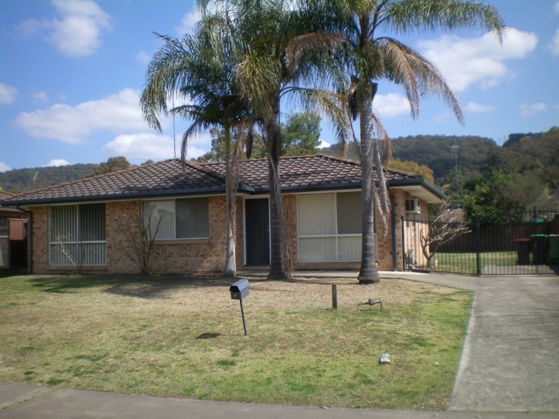 25 Annie Spence, Emu Heights NSW 2750