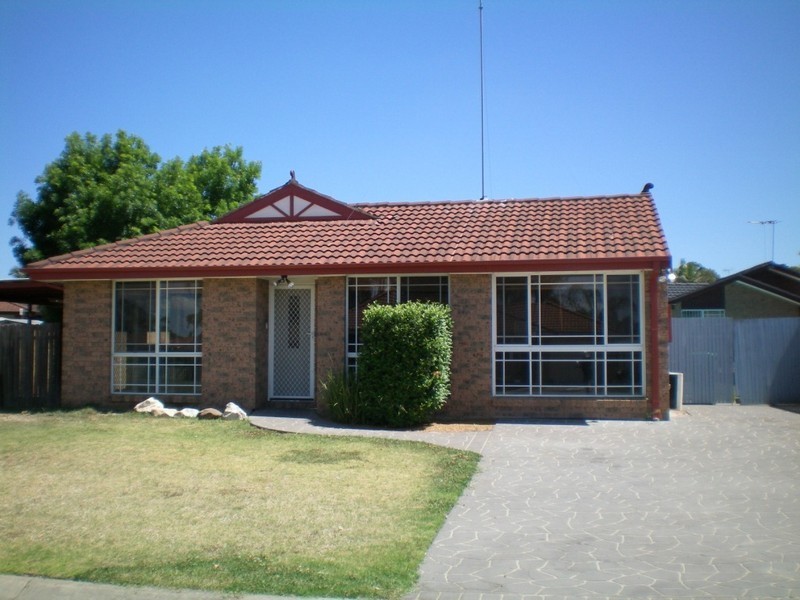 1 Hercules Close, Cranebrook NSW 2749