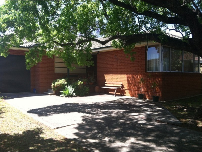 32 Westmont Drive, South Penrith NSW 2750