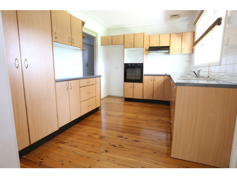 77 Glebe Place, Penrith NSW 2750