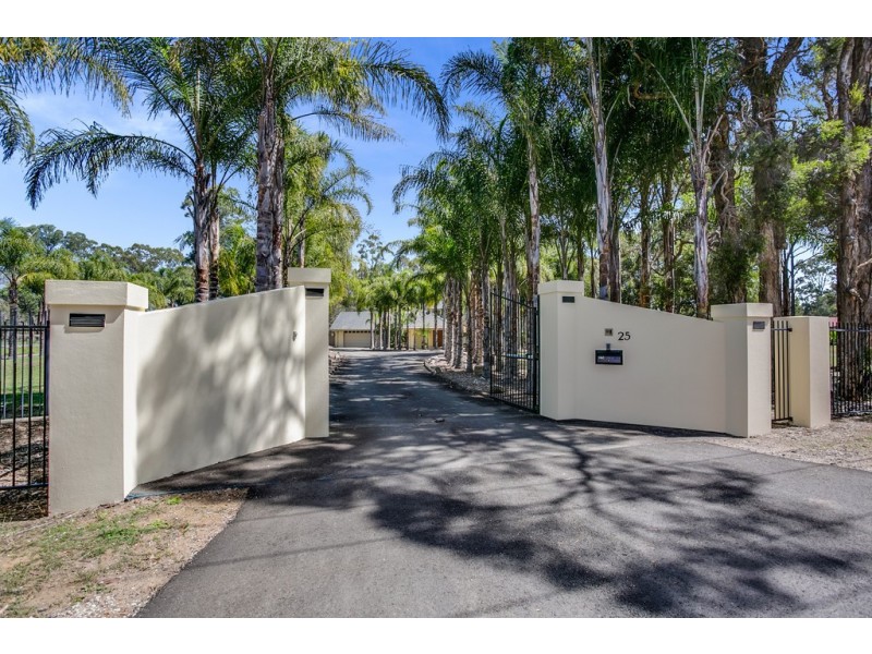 25 Tadmore Rd, Cranebrook NSW 2749