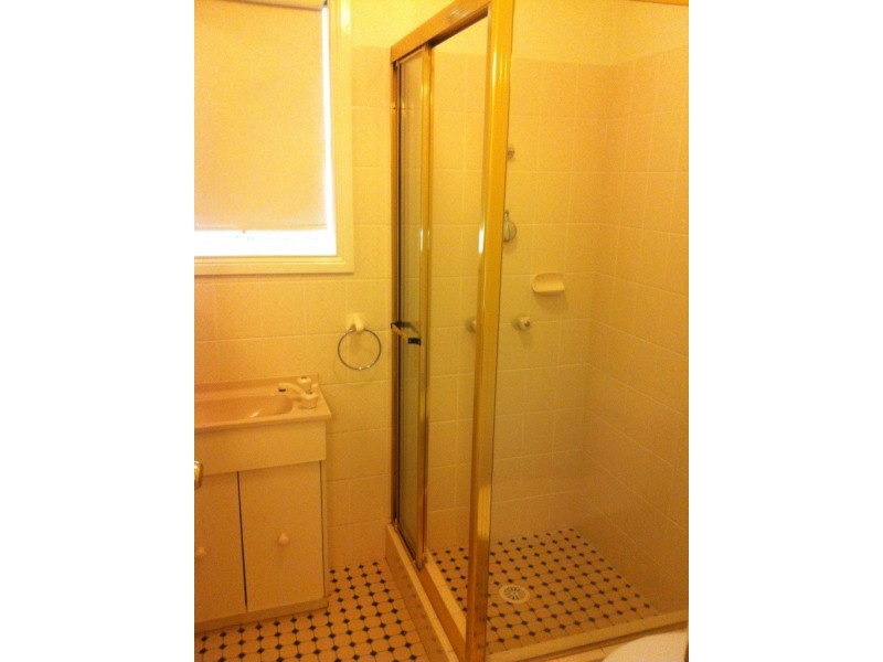 9 MacKenzie Avenue, Glenmore Park NSW 2745