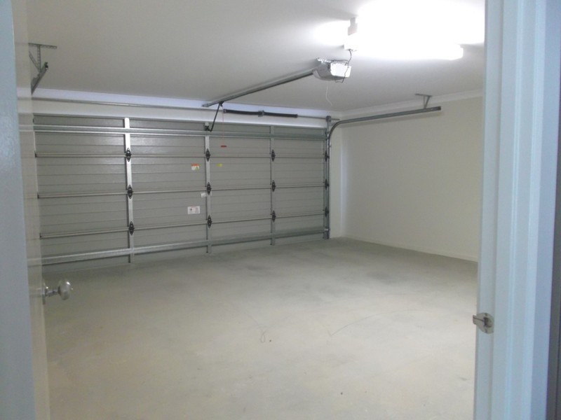 33 Darug Avenue, Glenmore Park NSW 2745