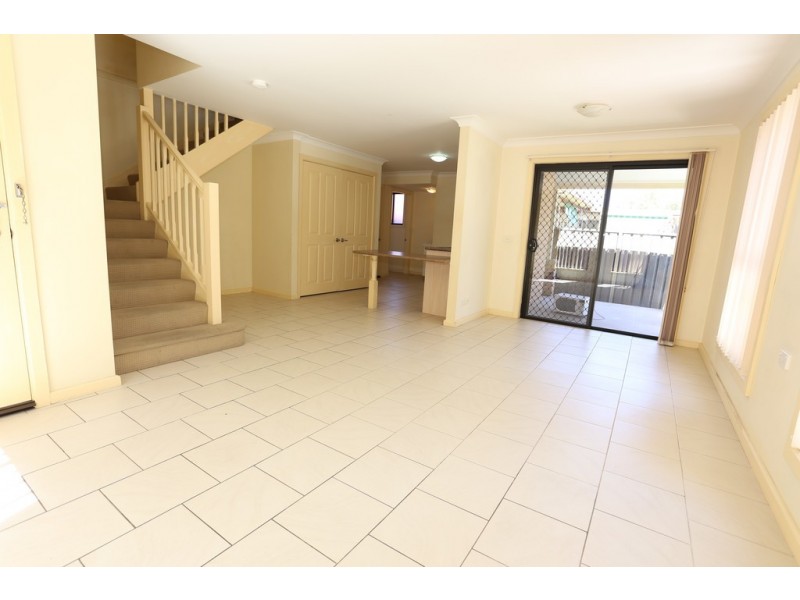 2/29 Pembroke Street, Cambridge Park NSW 2747