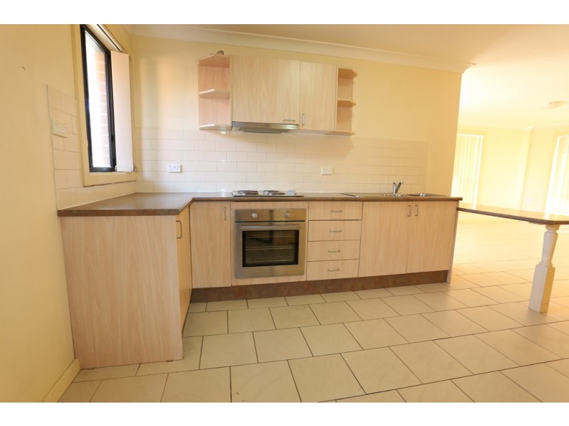 2/29 Pembroke Street, Cambridge Park NSW 2747