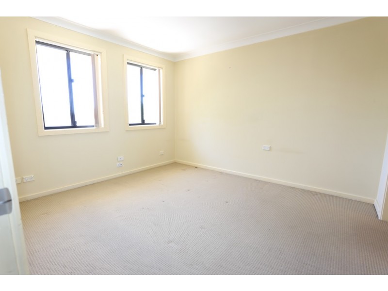 2/29 Pembroke Street, Cambridge Park NSW 2747