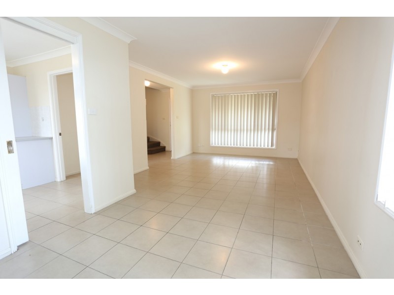 4A YARRA PLACE, Glenmore Park NSW 2745