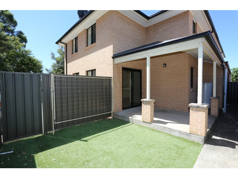 2/29 Pembroke St, Cambridge Park NSW 2747